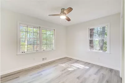 3553 Sandy Woods Lane, Stone Mountain, GA 30083 - Photo 17