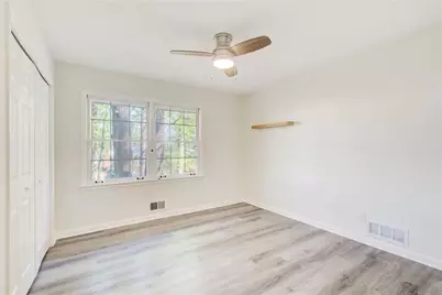 3553 Sandy Woods Lane, Stone Mountain, GA 30083 - Photo 15
