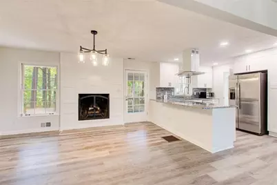 3553 Sandy Woods Lane, Stone Mountain, GA 30083 - Photo 9