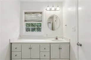 2581 Sharondale Dr, Atlanta, GA 30305 - Photo 37