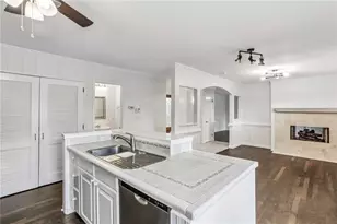 2581 Sharondale Dr, Atlanta, GA 30305 - Photo 17