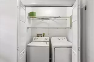 2581 Sharondale Dr, Atlanta, GA 30305 - Photo 29