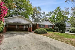 2581 Sharondale Dr, Atlanta, GA 30305 - Photo 3