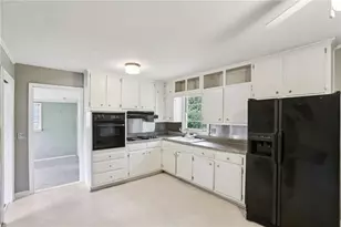 1601 Moncrief Cir, Decatur, GA 30033 - Photo 7