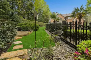 4966 Long Island Dr, Atlanta, GA 30327 - Photo 47