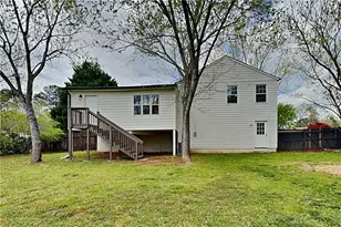 107 Hartley Woods Dr NE, Kennesaw, GA 30144 - Photo 17