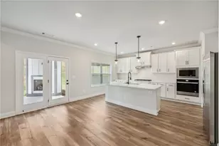 5515 Tullis Dr, Gainesville, GA 30507 - Photo 15