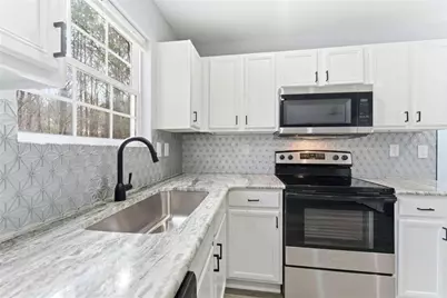 360 Walton View, Fairburn, GA 30213 - Photo 15