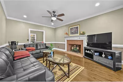 110 Amsterdam Drive SW, Lilburn, GA 30047 - Photo 11