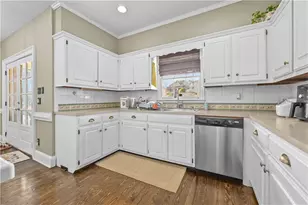 110 Amsterdam Dr SW, Lilburn, GA 30047 - Photo 21