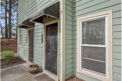 2011 Canyon Point Circle, Roswell, GA 30076 - Photo 3