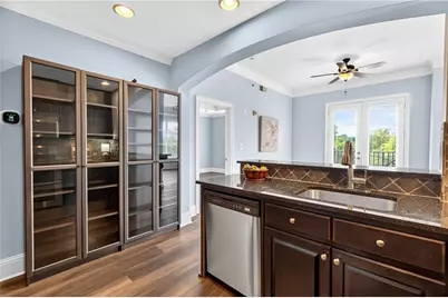 2277 Peachtree Road NE #610, Atlanta, GA 30309 - Photo 9