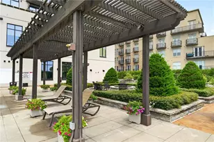 2277 Peachtree Rd NE, Atlanta, GA 30309 - Photo 27