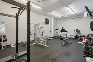 3060 Pharr Ct S, Atlanta, GA 30305 - Photo 11