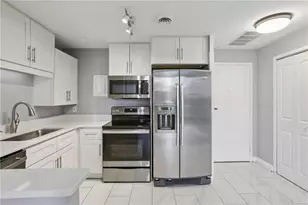 3060 Pharr Ct S, Atlanta, GA 30305 - Photo 3