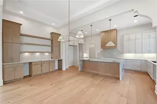 393 Karen Dr, Alpharetta, GA 30009 - Photo 19