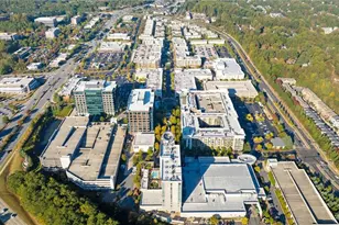 393 Karen Dr, Alpharetta, GA 30009 - Photo 63