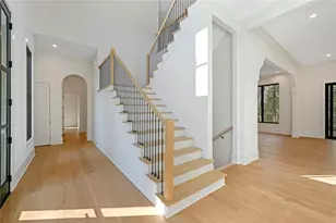 393 Karen Dr, Alpharetta, GA 30009 - Photo 9