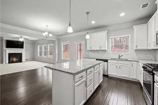 146 Morris Creek Dr, Hoschton, GA 30548 - Photo 7