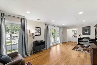 4601 Wendover Drive, Stone Mountain, GA 30083 - Photo 9