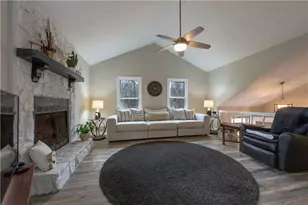 905 Lebanon Pl, Woodstock, GA 30188 - Photo 9