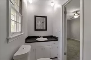 574 Horseshoe Cir SW, Lilburn, GA 30047 - Photo 15