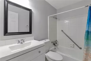 574 Horseshoe Cir SW, Lilburn, GA 30047 - Photo 19