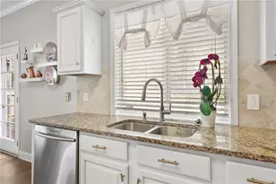 2880 Georgian Manor Dr, Alpharetta, GA 30022 - Photo 13