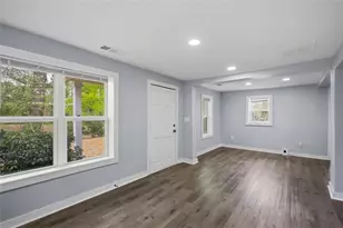 2040 Penelope St NW, Atlanta, GA 30314 - Photo 11