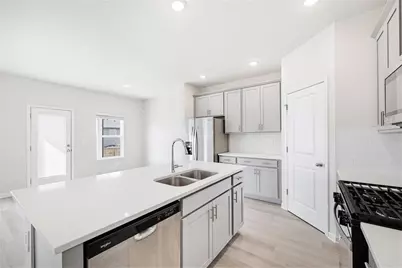 7768 Richmond Trail, Fairburn, GA 30213 - Photo 11