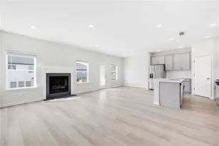 7768 Richmond Trl, Fairburn, GA 30213 - Photo 7