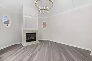 2302 Walkers Glen Ln, Buford, GA 30519 - Photo 33