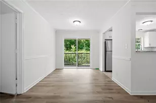106 Sterling Ct, Alpharetta, GA 30004 - Photo 7