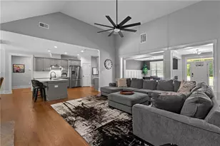 27 Dorian Ct, Newnan, GA 30265 - Photo 9