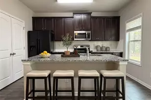 910 Walnut Woods Dr, Braselton, GA 30517 - Photo 5