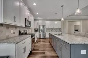 419 Cyn Crk Lndg, Canton, GA 30114 - Photo 9