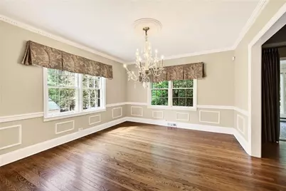 596 W Wesley Road NW, Atlanta, GA 30305 - Photo 11