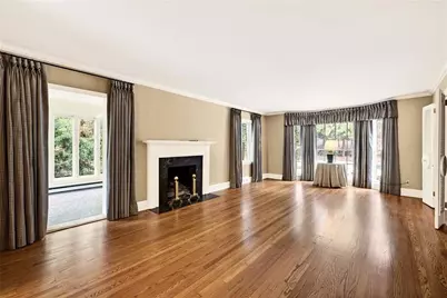 596 W Wesley Road NW, Atlanta, GA 30305 - Photo 7