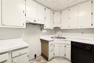 596 W Wesley Rd NW, Atlanta, GA 30305 - Photo 45