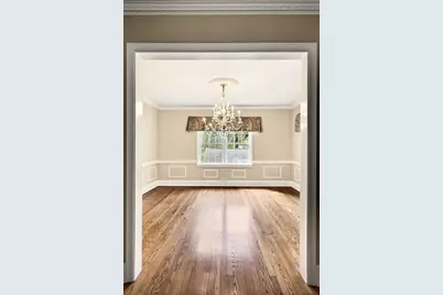 596 W Wesley Road NW, Atlanta, GA 30305 - Photo 13