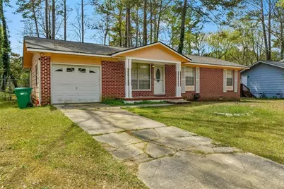 8941 Ashwood Drive, Riverdale, GA 30274 - Photo 3