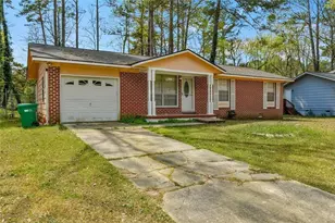 8941 Ashwood Dr, Riverdale, GA 30274 - Photo 3