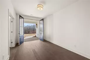 8320 Creekside Overlook Dr, Gainesville, GA 30506 - Photo 11