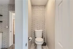 60 Hardeman Rd, Sandy Springs, GA 30342 - Photo 11