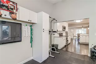 60 Hardeman Rd, Sandy Springs, GA 30342 - Photo 15