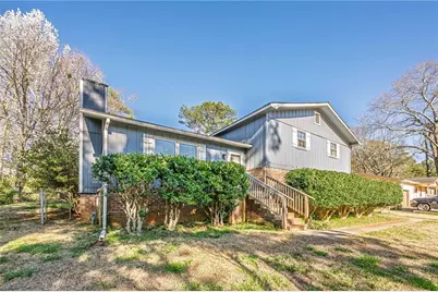 3006 Deshong Drive, Stone Mountain, GA 30087 - Photo 3