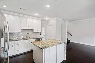 2707 Wander Ln, Alpharetta, GA 30022 - Photo 9