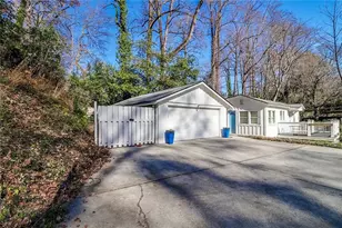 60 Hardeman Rd, Sandy Springs, GA 30342 - Photo 3