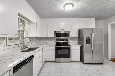 1246 Elgin Way, Riverdale, GA 30296 - Photo 11