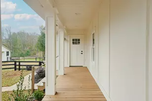 15585 Thompson Rd, Alpharetta, GA 30004 - Photo 5